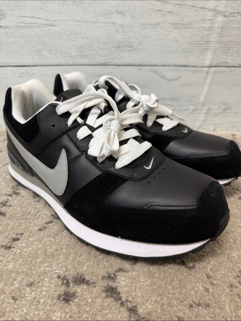 NWT Mens Nike Air Predecessor Leather Athletic Sneakers